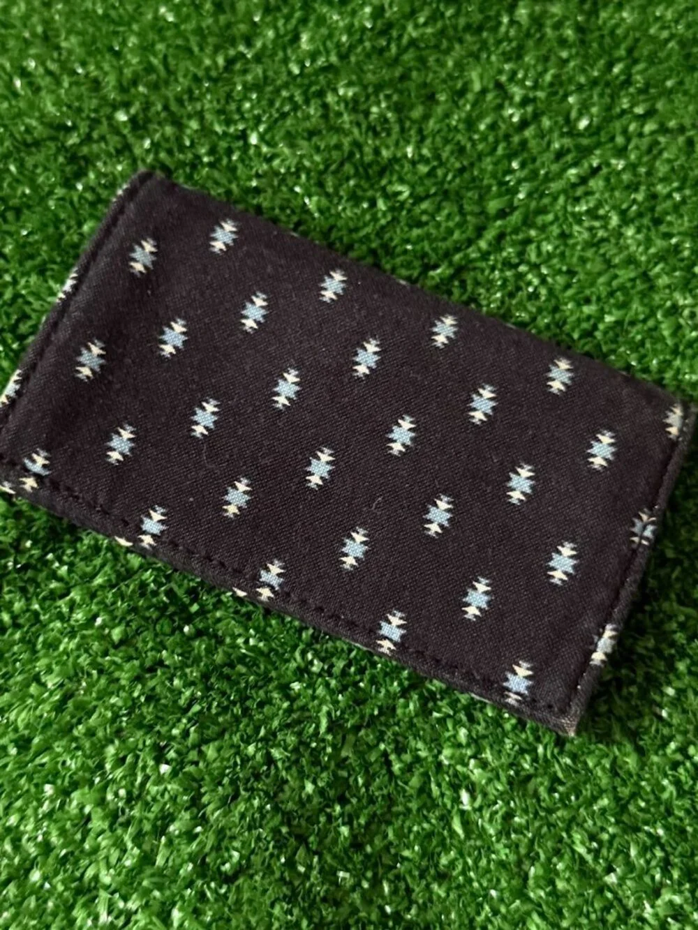 Vera Bradley Alpine Black Card Wallet Minimalist Credit Card Holder Retired - Picture 8 of 10